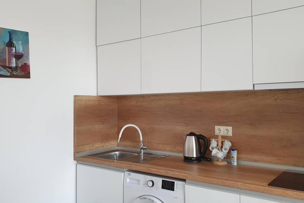 Lola seaview guest house. Уютный Домик в Варне Варна Экстерьер фото