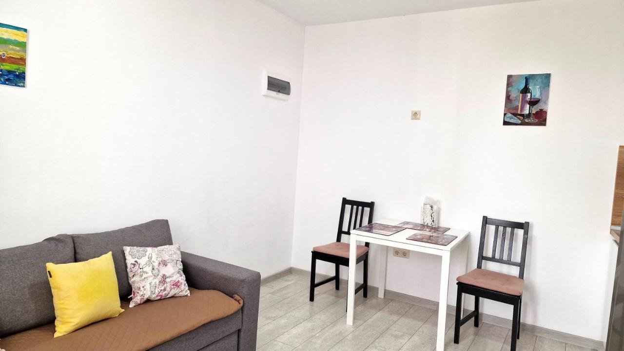 Lola seaview guest house. Уютный Домик в Варне Варна Экстерьер фото