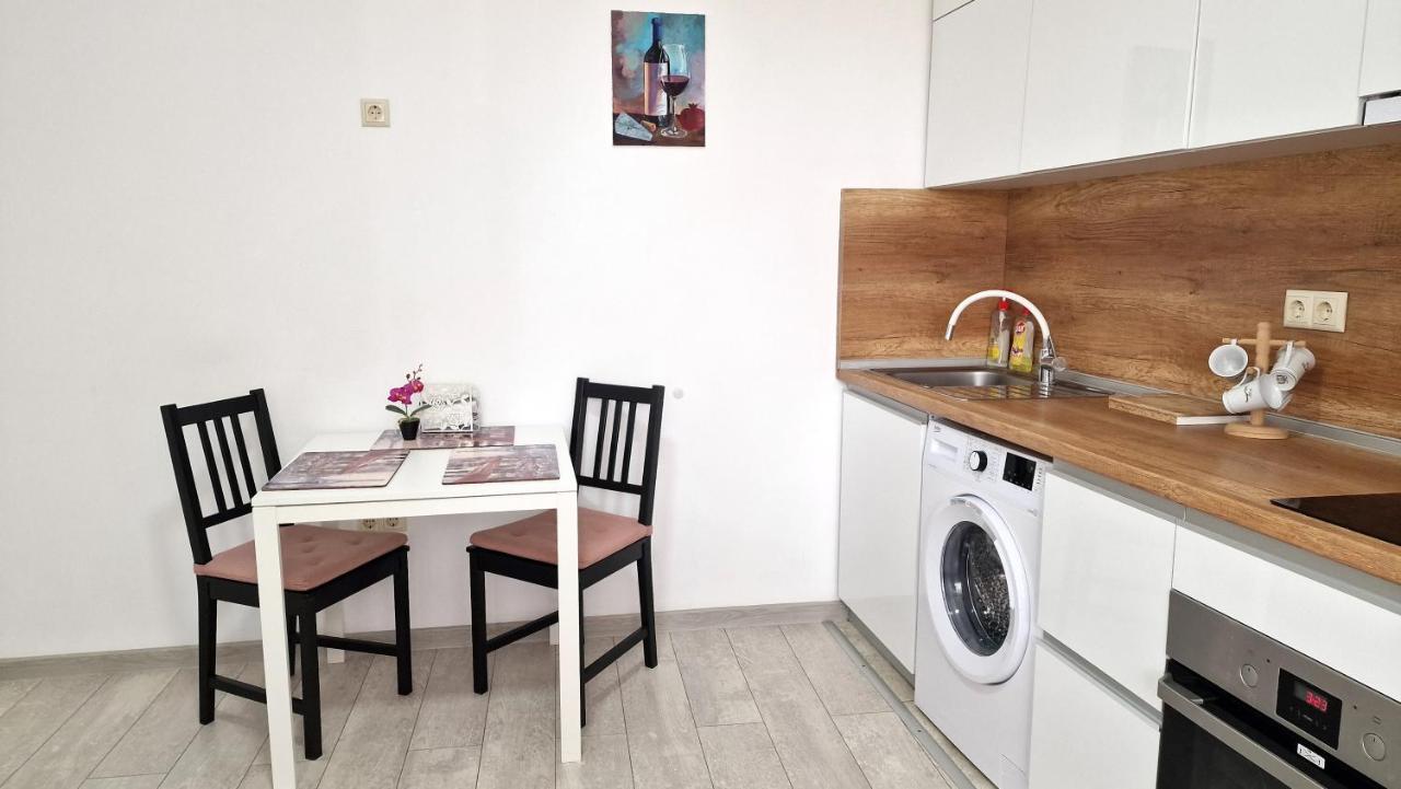 Lola seaview guest house. Уютный Домик в Варне Варна Экстерьер фото